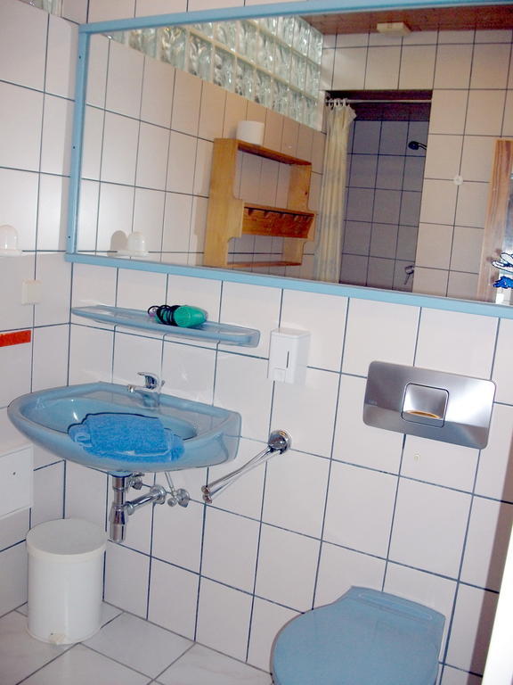Hotel Haus Delphin Bad Wildungen Zimmer foto